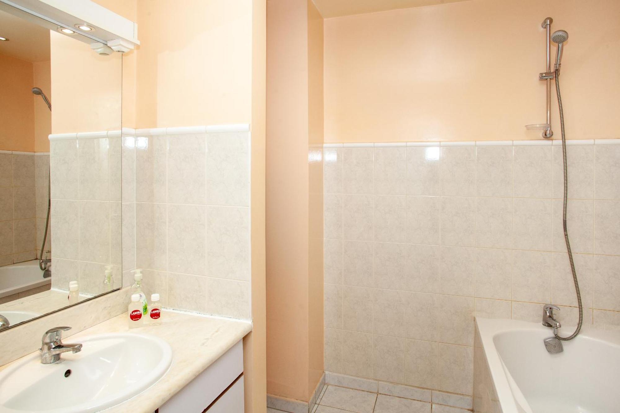 Appartements En Residence Antananarivo Bilik gambar